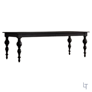 Aux Raisins Dining Table